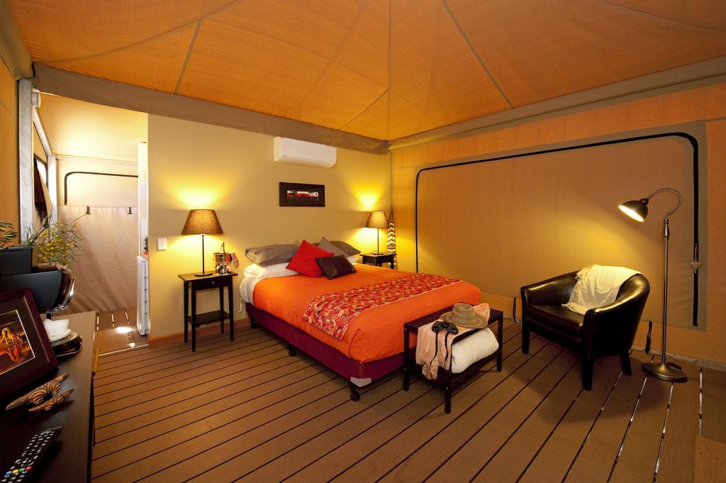 Squeakywindmill Boutique Tent B&B Алис Спрингс Екстериор снимка